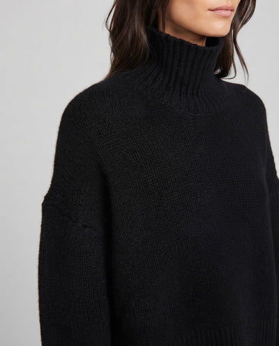 Oversize Strikket Rullekravesweater