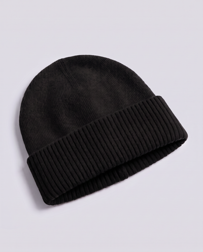 Elyssias™ Ribbstickad Mössa – Svart