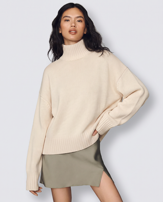 Oversize Strikket Rullekravesweater